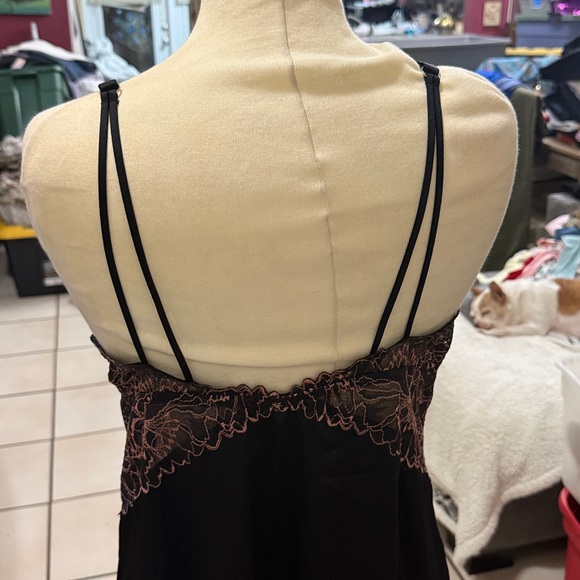 Auden Black and Pink Lace Chemise - Picture 2 of 3